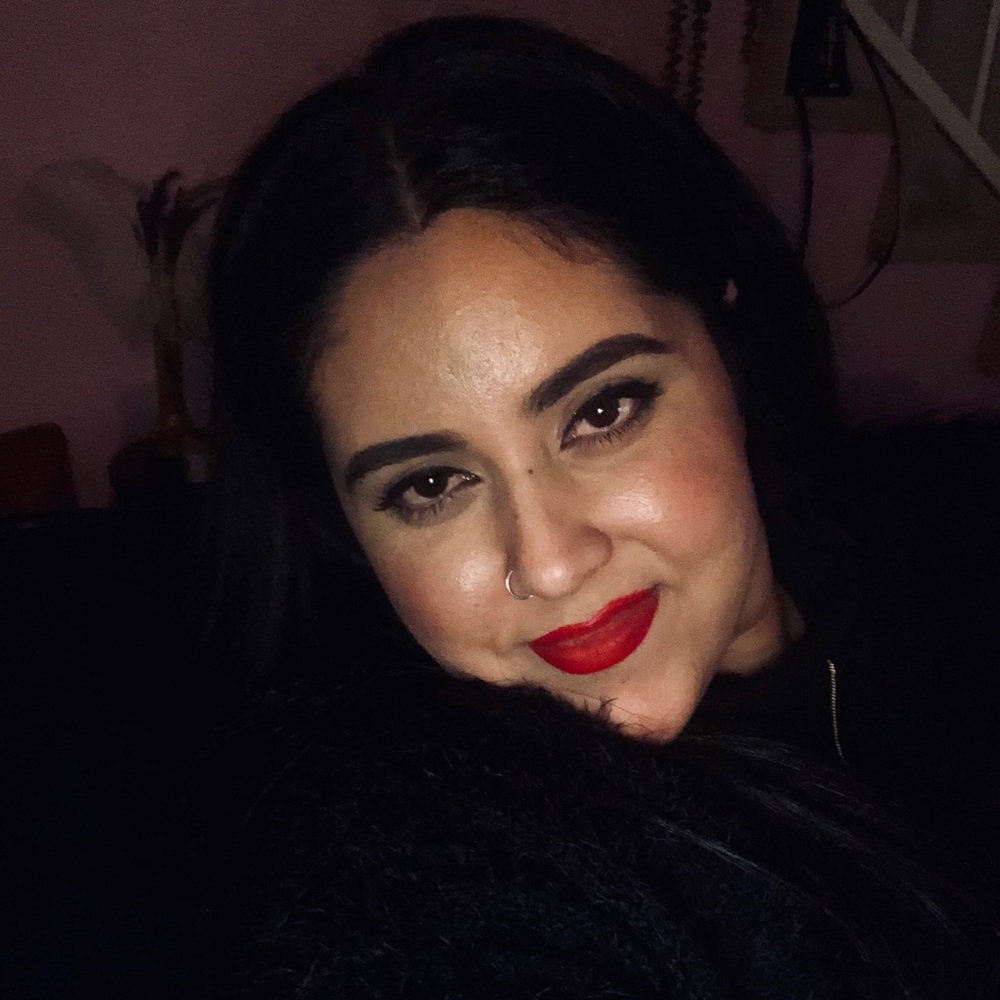 Meet your Posher, Mena